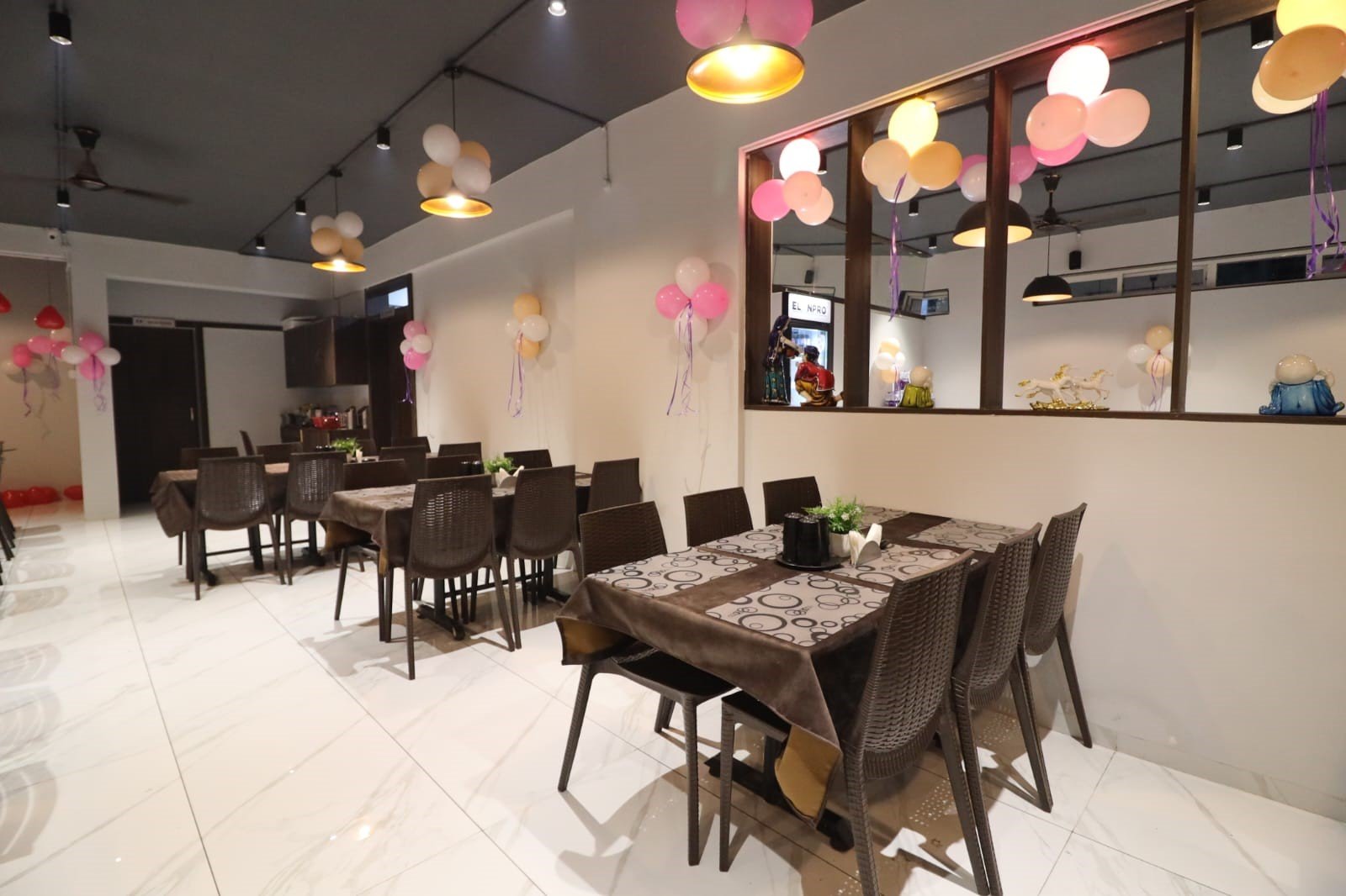 Mannan Fine Dining Lighting